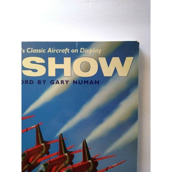Airshow Jon Davison Foreword By Gary Numan Book Aviation 1992 Softcover 160 Page - Picture 3 of 10